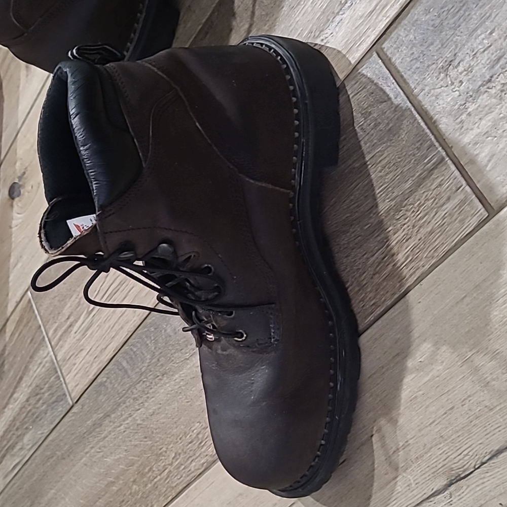 Red Wings Boots* - Picture 8 of 13